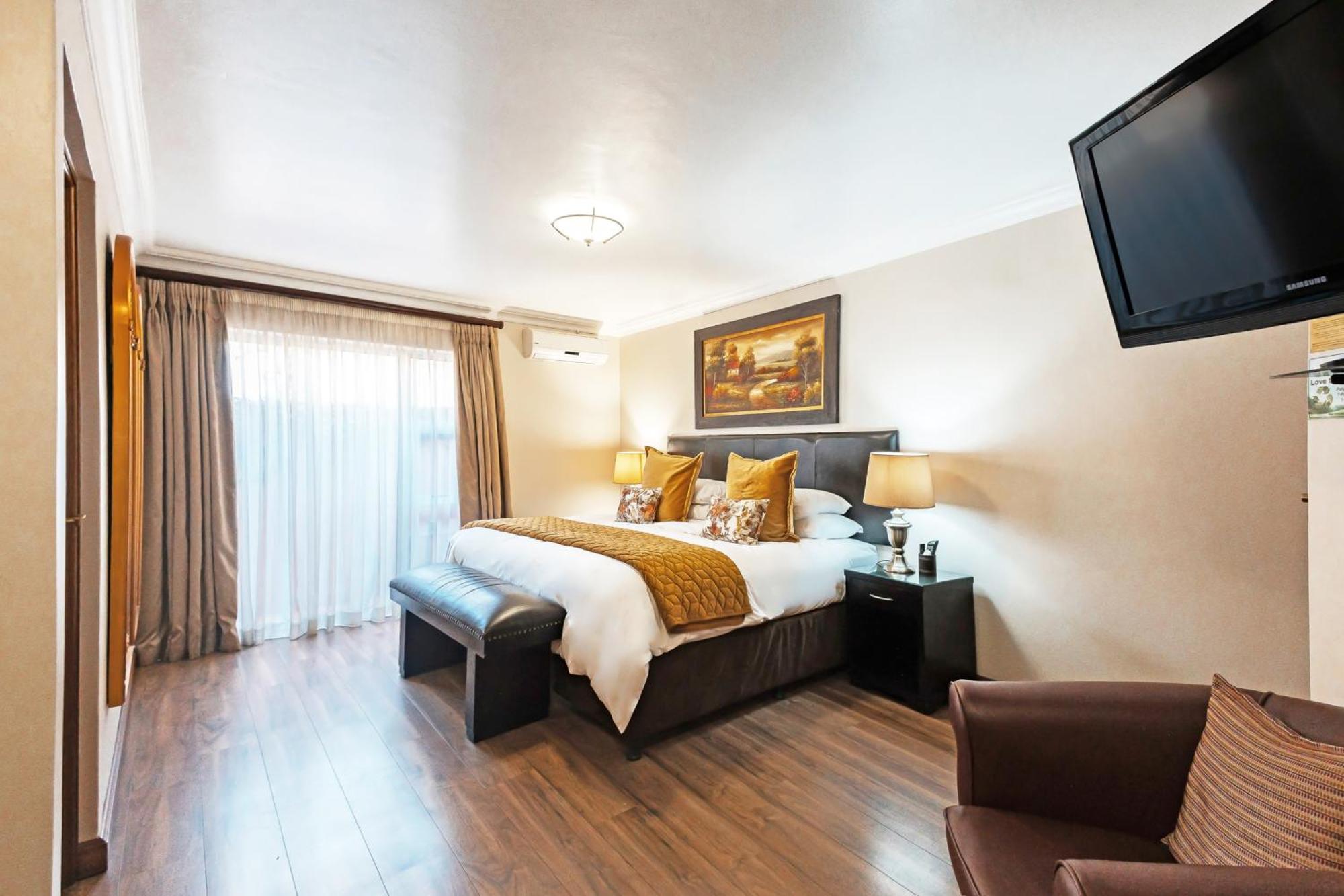 Sunward Park Guest House & Conference Center Боксбург Экстерьер фото