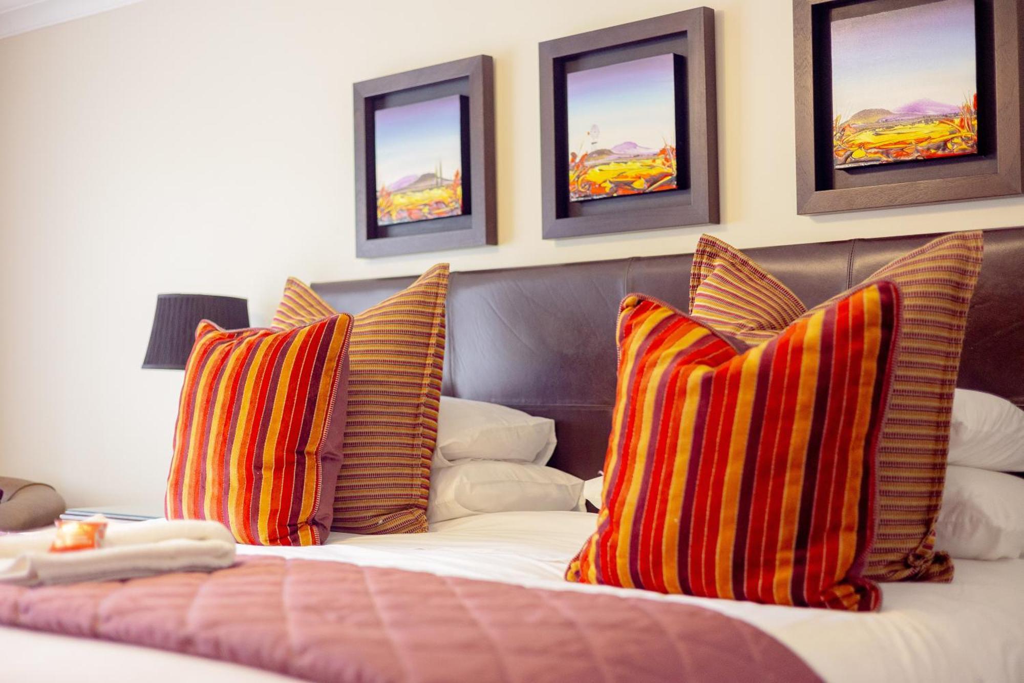 Sunward Park Guest House & Conference Center Боксбург Экстерьер фото